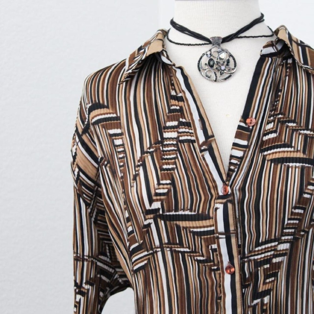 Y2k Vintage Milano grunge pleated sheer long sleeve with scalloped hems - Picture 2 of 8